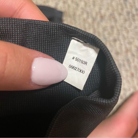 Spanx Look at Me Now Seamless Moto Leggings in Navy- Size Large - Picture 7 of 7